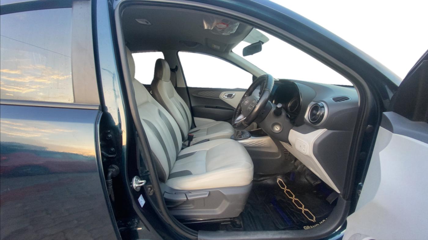2023 Hyundai GRAND I10 NIOS SPORTZ AMT 1.2 KAPPA VTVT, Petrol, Automatic, 56,130 km, Right Side Front Door Cabin