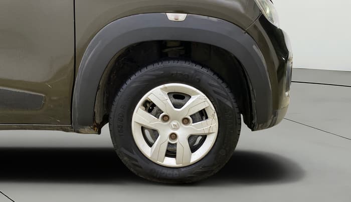 2016 Renault Kwid RXT 1.0 AMT, Petrol, Automatic, 38,537 km, Right Front Wheel