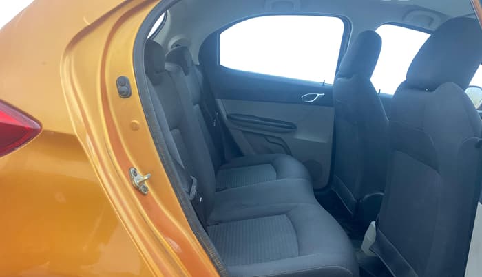 2017 Tata Tiago XZA PETROL, Petrol, Automatic, 59,007 km, Right Side Rear Door Cabin