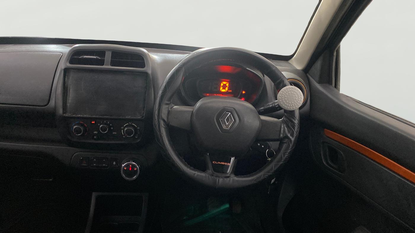 2017 Renault Kwid CLIMBER 1.0 AMT, Petrol, Automatic, 41,499 km, Steering Wheel Close Up