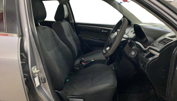 2017 Maruti Swift VXI O, CNG, Manual, 1,20,150 km, Right Side Front Door Cabin