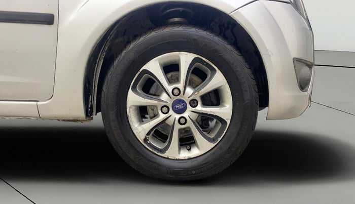 2012 Ford Figo TITANIUM 1.4 DIESEL, Diesel, Manual, 1,33,231 km, Right Front Wheel