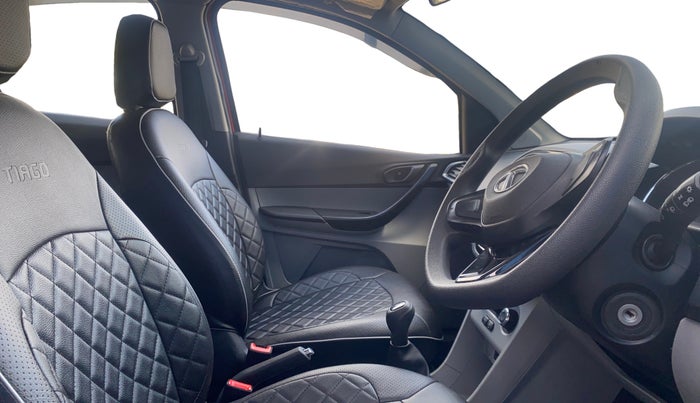 2020 Tata Tiago XT PETROL, Petrol, Manual, 22,192 km, Right Side Front Door Cabin