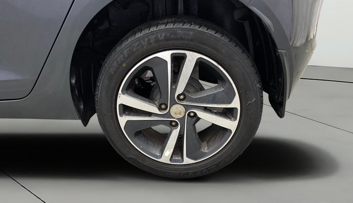 2021 Tata ALTROZ XZ PETROL, Petrol, Manual, 31,421 km, Left Rear Wheel