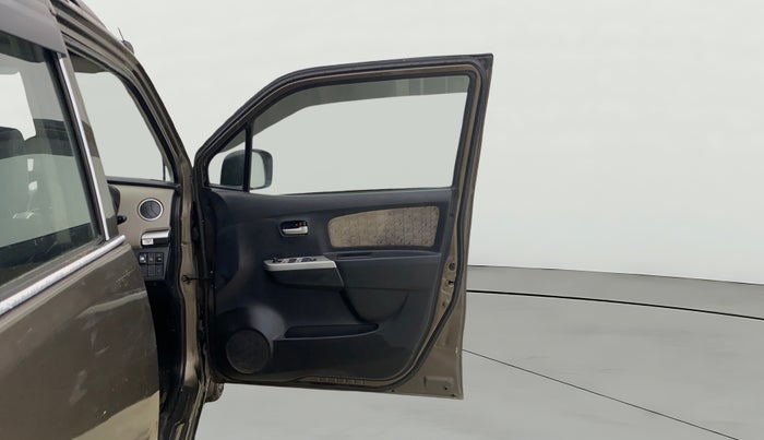 2013 Maruti Wagon R 1.0 LXI CNG, CNG, Manual, 1,28,031 km, RHS Front Door
