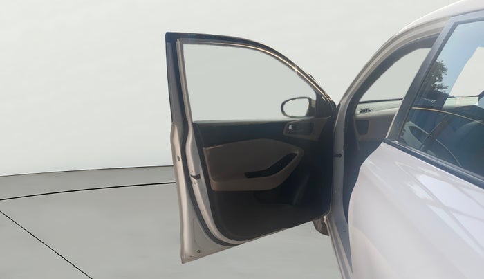 2016 Hyundai Elite i20 MAGNA 1.2, Petrol, Manual, 58,253 km, LHS Front Door