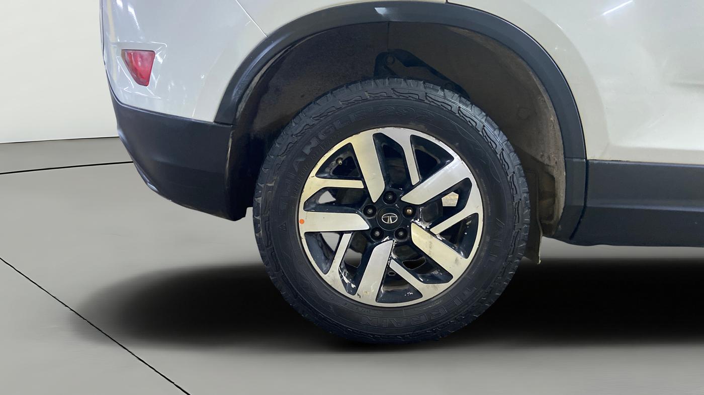2021 Tata Harrier XZ PLUS 2.0L, Diesel, Manual, 95,264 km, Right Rear Wheel