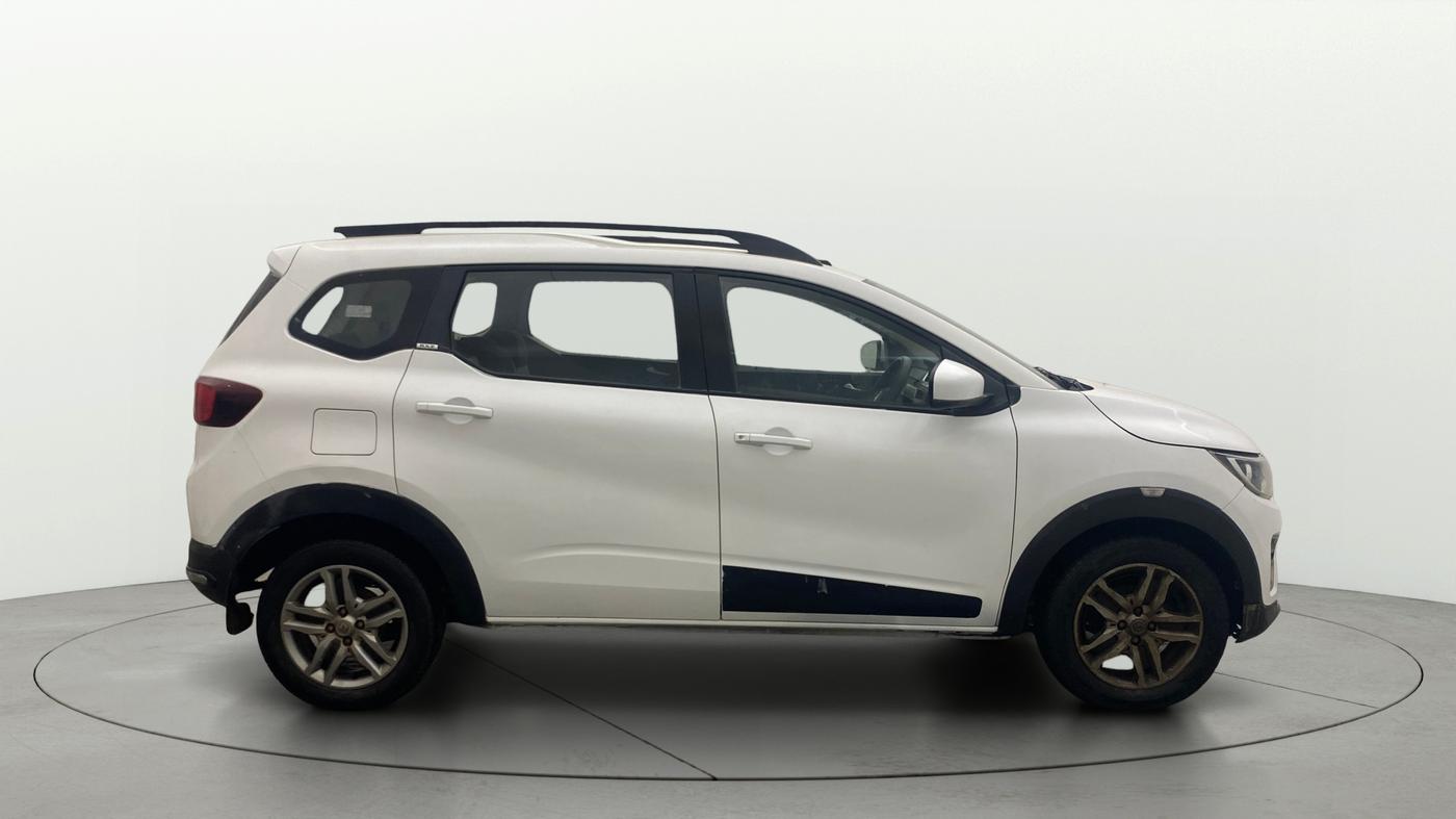2020 Renault TRIBER RXZ, Petrol, Manual, 47,764 km, Right Side View
