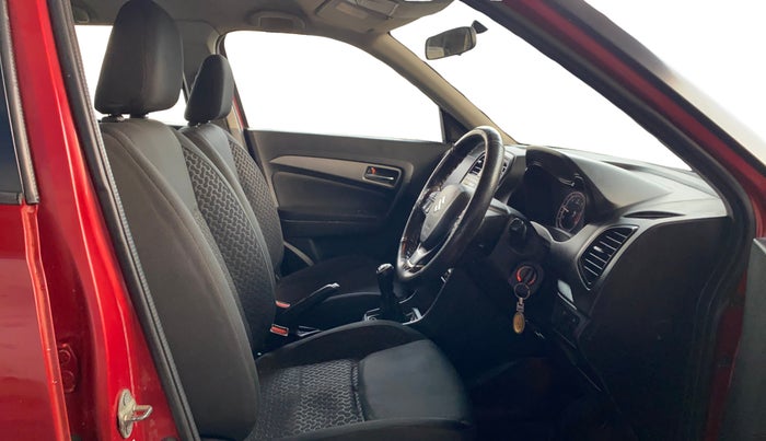 2019 Maruti Vitara Brezza ZDI, Diesel, Manual, 1,36,400 km, Right Side Front Door Cabin