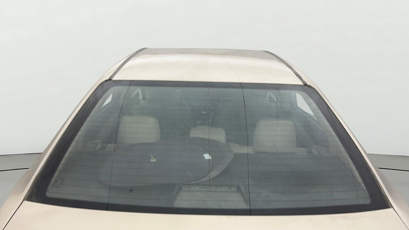 2015 Toyota Corolla Altis G PETROL, Petrol, Manual, 1,02,213 km, Rear Windshield