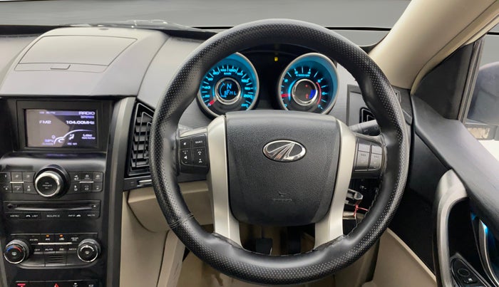 2015 Mahindra XUV500 W6, Diesel, Manual, 92,098 km, Steering Wheel Close Up