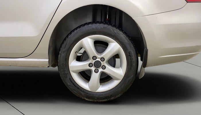 2013 Skoda Rapid ELEGANCE 1.6 MPI MT, Petrol, Manual, 11,245 km, Left Rear Wheel