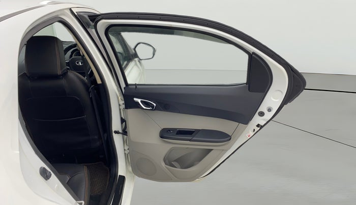 2017 Tata Tiago XZ PETROL, Petrol, Manual, 79,827 km, RHS Rear Door