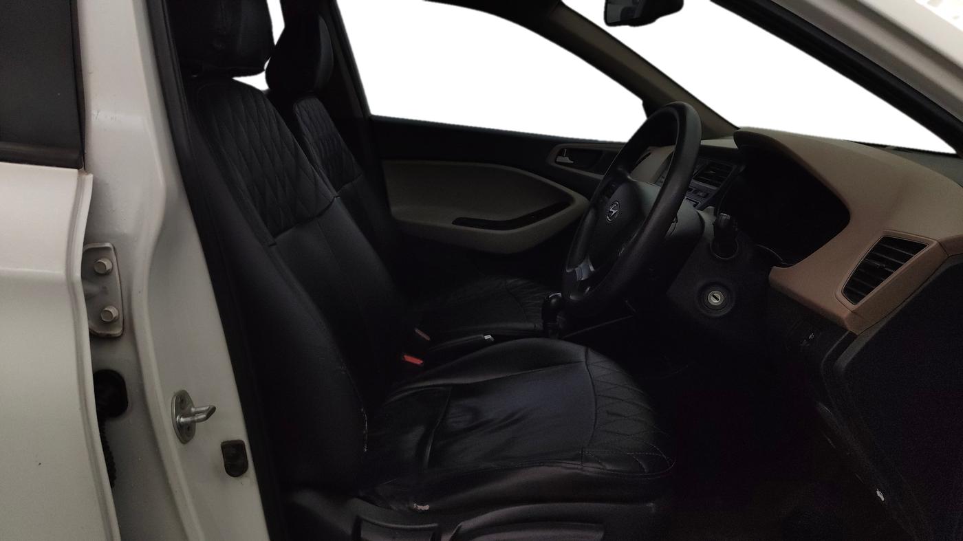2015 Hyundai Elite i20 SPORTZ 1.2, Petrol, Manual, 95,781 km, Right Side Front Door Cabin