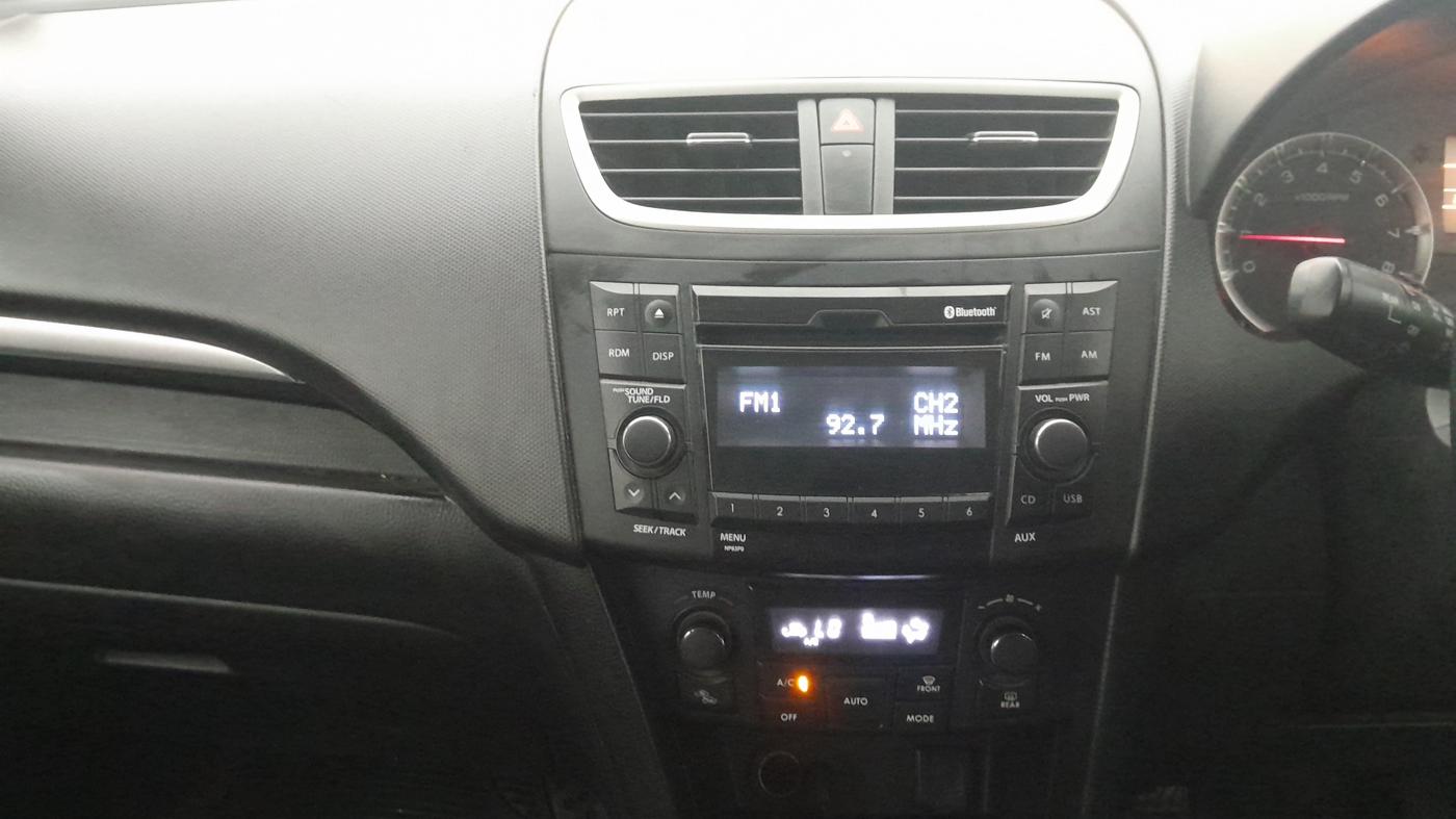 2015 Maruti Swift ZXI, Petrol, Manual, 1,03,587 km, Air Conditioner