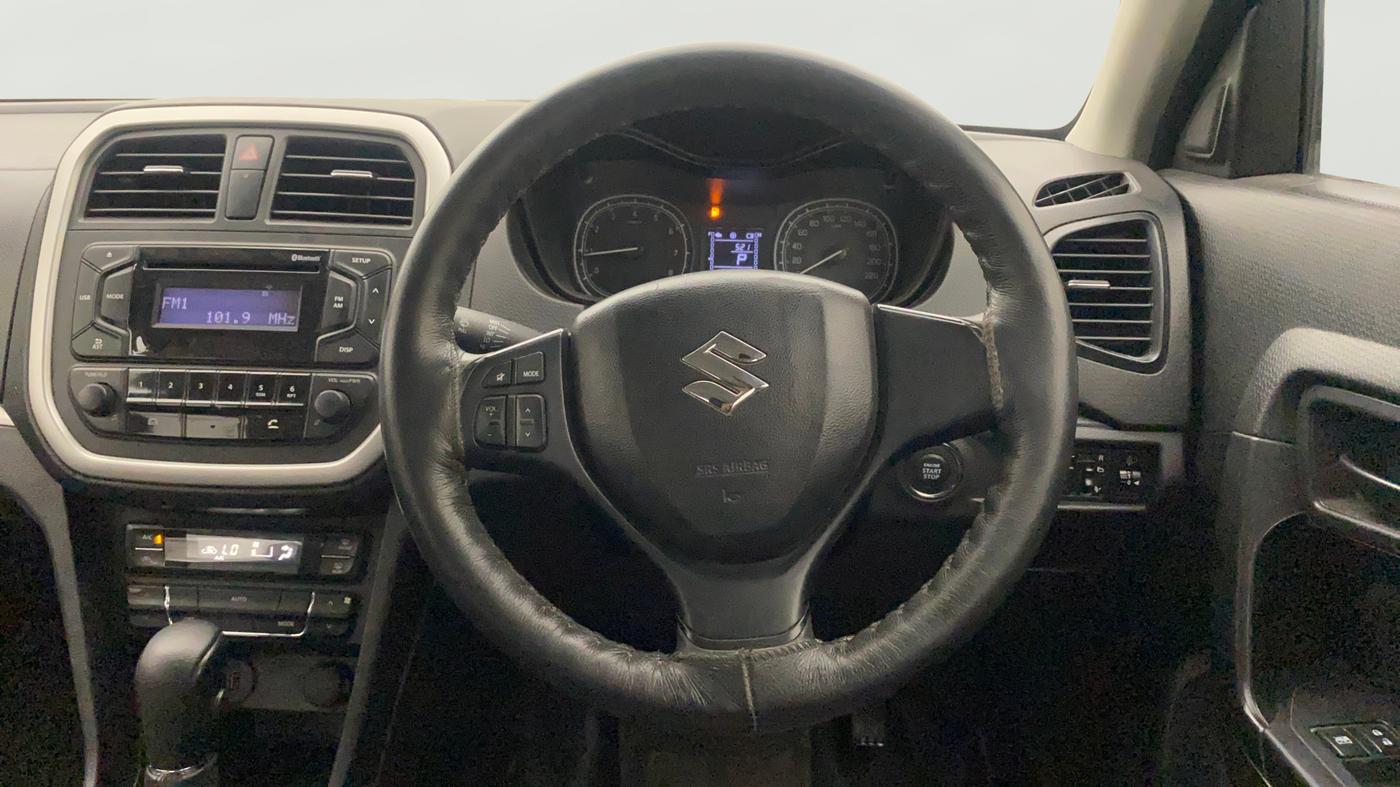 2022 Maruti Vitara Brezza VXI AT SHVS, Petrol, Automatic, 30,010 km, Steering Wheel Close Up
