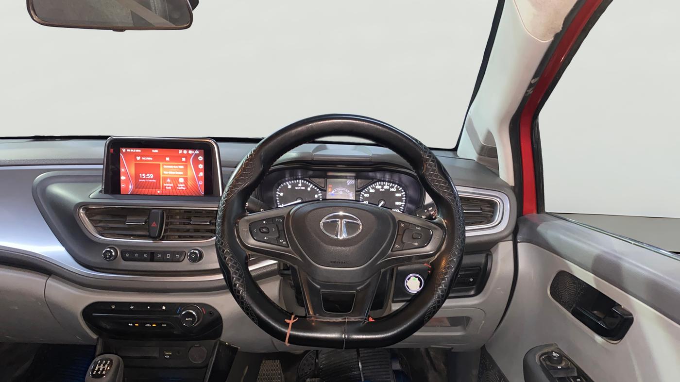 2020 Tata ALTROZ XT PETROL, Petrol, Manual, 68,396 km, Steering Wheel Close Up