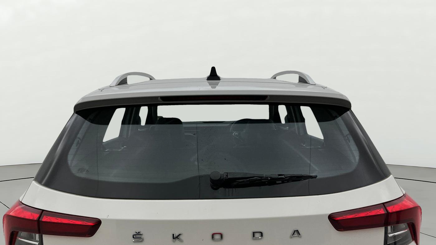 2022 Skoda KUSHAQ STYLE 1.0L TSI AT (6 AIRBAGS), Petrol, Automatic, 12,081 km, Rear Windshield
