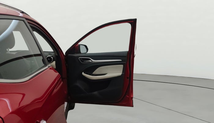 2022 MG ASTOR SHARP 1.5 CVT, Petrol, Automatic, 22,229 km, RHS Front Door