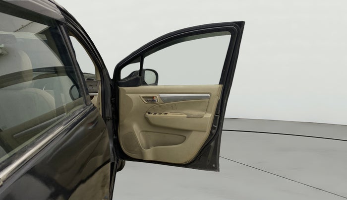 2016 Maruti Ertiga VDI SHVS, Diesel, Manual, 1,45,070 km, RHS Front Door