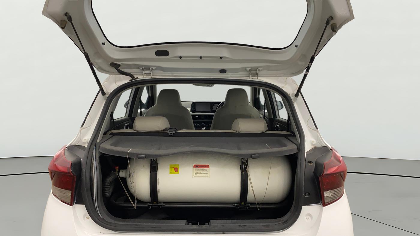2024 Hyundai GRAND I10 NIOS SPORTZ 1.2 KAPPA VTVT CNG, CNG, Manual, 32,216 km, Boot Open Zoomed View