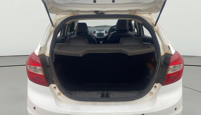 2016 Ford New Figo TITANIUM 1.2 PETROL MT, Petrol, Manual, 96,685 km, Boot Open Zoomed View