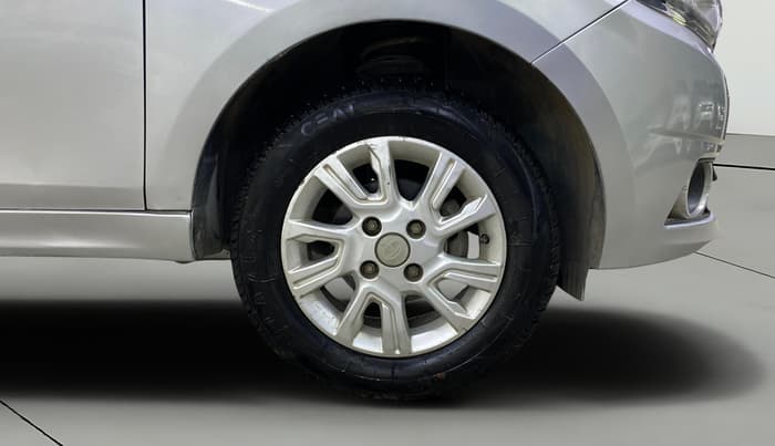 2018 Tata Tiago XZ PETROL, Petrol, Manual, 41,981 km, Right Front Wheel