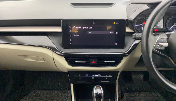 2022 Skoda SLAVIA AMBITION 1.0L TSI AT, Petrol, Automatic, 42,623 km, Air Conditioner