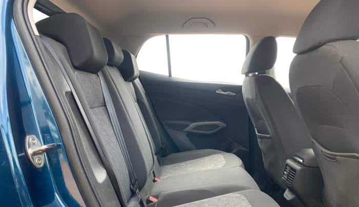 2025 Skoda Kylaq Signature, Petrol, Manual, 10,030 km, Right Side Rear Door Cabin
