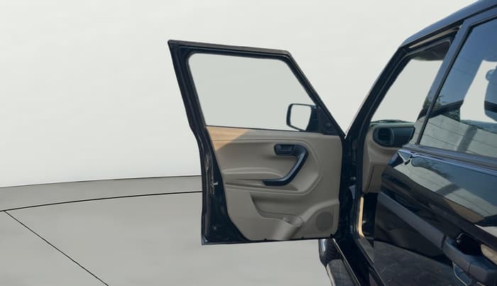 2023 Mahindra BOLERO NEO N 4, Diesel, Manual, 25,909 km, LHS Front Door