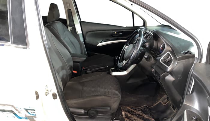 2017 Maruti S Cross ZETA 1.3, Diesel, Manual, 92,556 km, Right Side Front Door Cabin