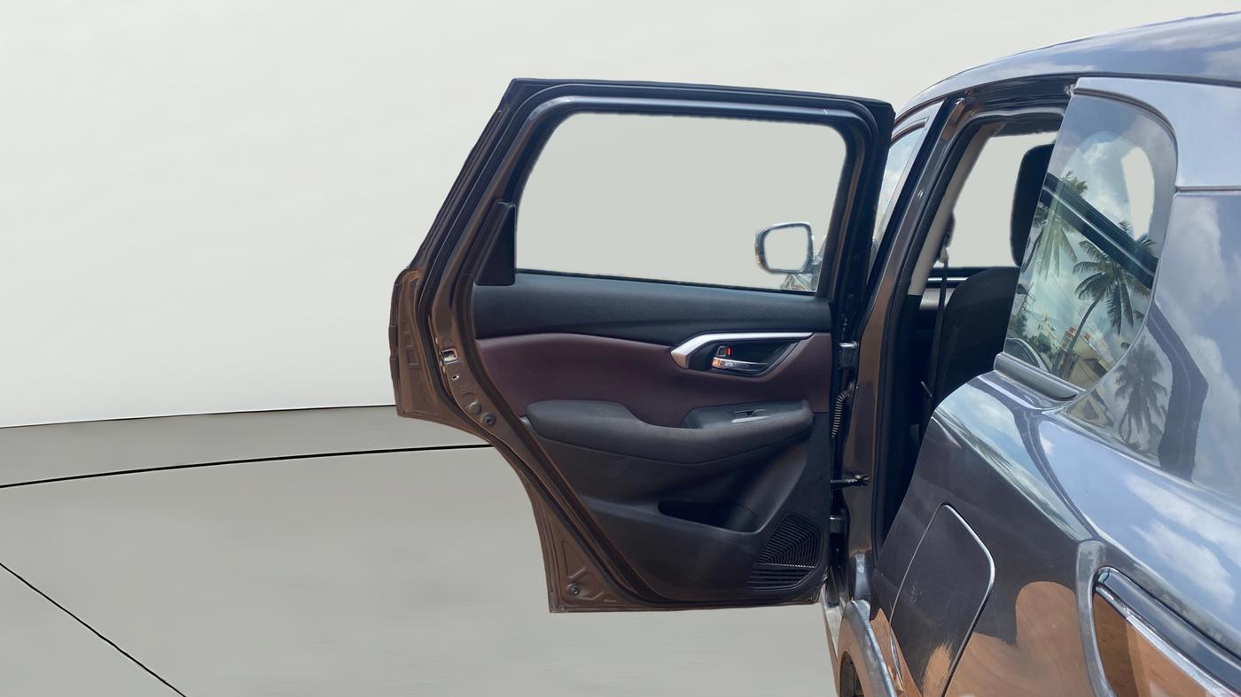 2023 Maruti Grand Vitara SIGMA SMART HYBRID, Petrol, Manual, 55,051 km, LHS Rear Door