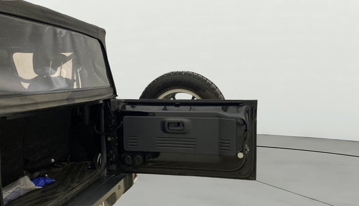 2021 Mahindra Thar LX  P 4WD AT CONVERTIBLE, Petrol, Automatic, 26,908 km, Boot Door Open