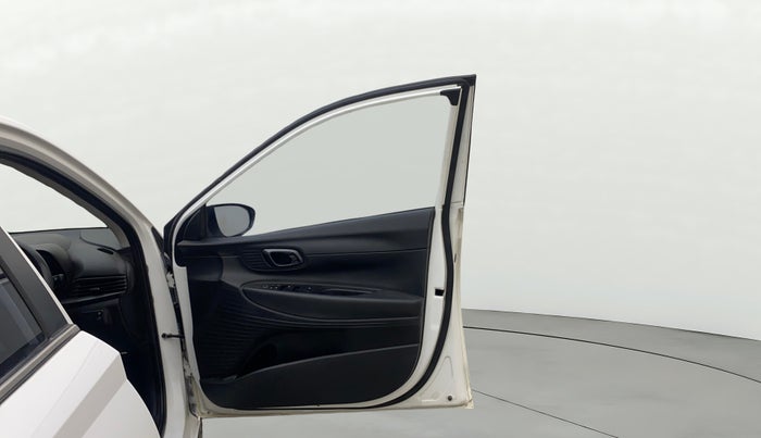 2022 Hyundai NEW I20 SPORTZ 1.5 MT, Diesel, Manual, 76,841 km, RHS Front Door