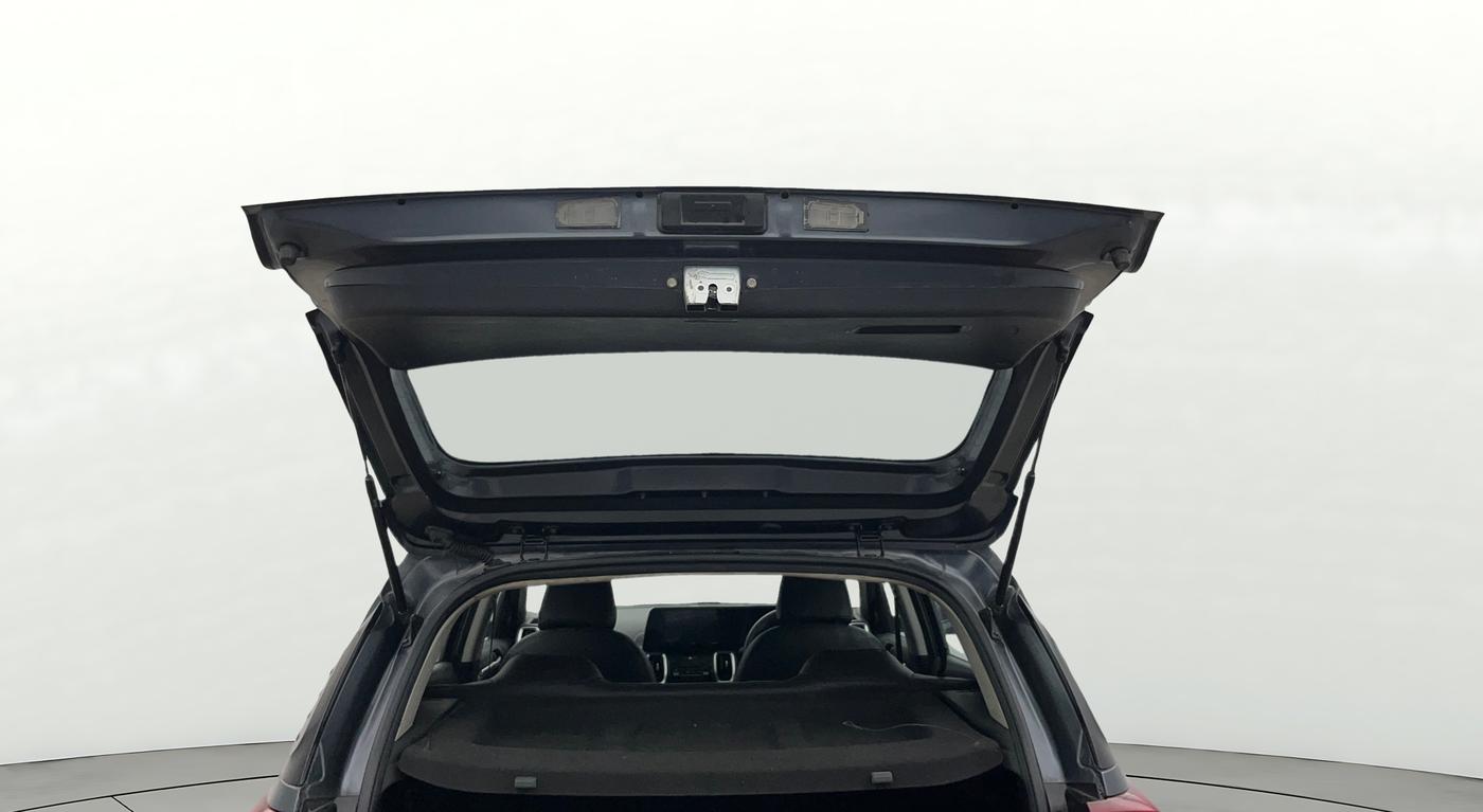 2020 KIA SONET HTK PLUS 1.5 AT, Diesel, Automatic, 66,516 km, Boot Door Open