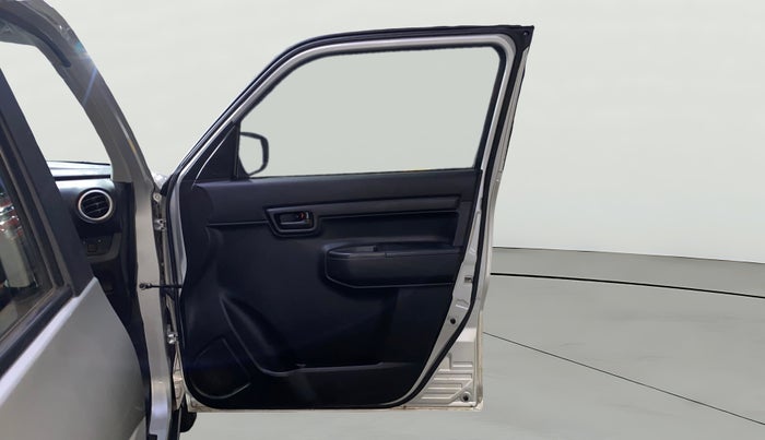 2022 Maruti S PRESSO VXI+, Petrol, Manual, 216 km, RHS Front Door