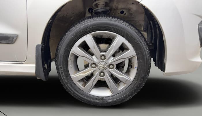 2014 Maruti Wagon R Stingray VXI, Petrol, Manual, 1,13,266 km, Right Front Wheel