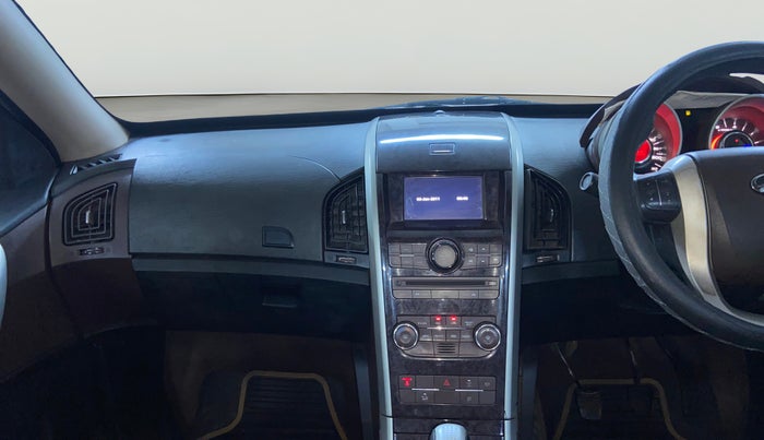 2014 Mahindra XUV500 W8, Diesel, Manual, 85,083 km, Air Conditioner