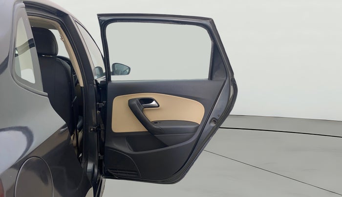 2015 Volkswagen Polo HIGHLINE1.5L, Diesel, Manual, 1,43,737 km, RHS Rear Door