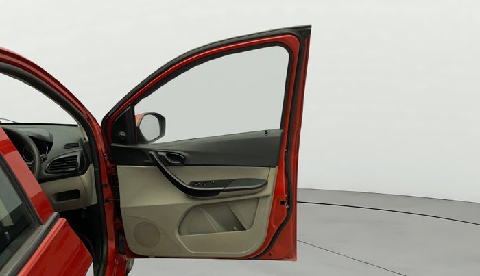 2019 Tata Tiago XM DIESEL, Diesel, Manual, 88,727 km, RHS Front Door