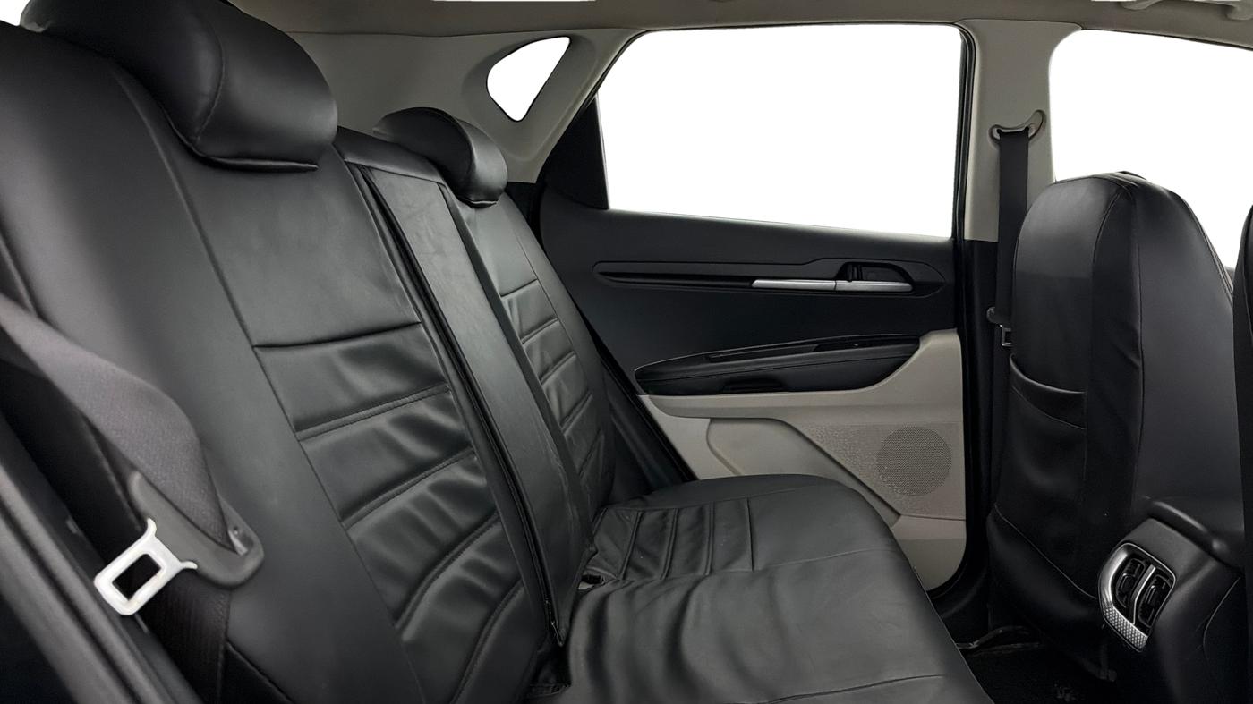 2021 KIA SONET HTX 1.0 IMT, Petrol, Manual, 32,077 km, Right Side Rear Door Cabin