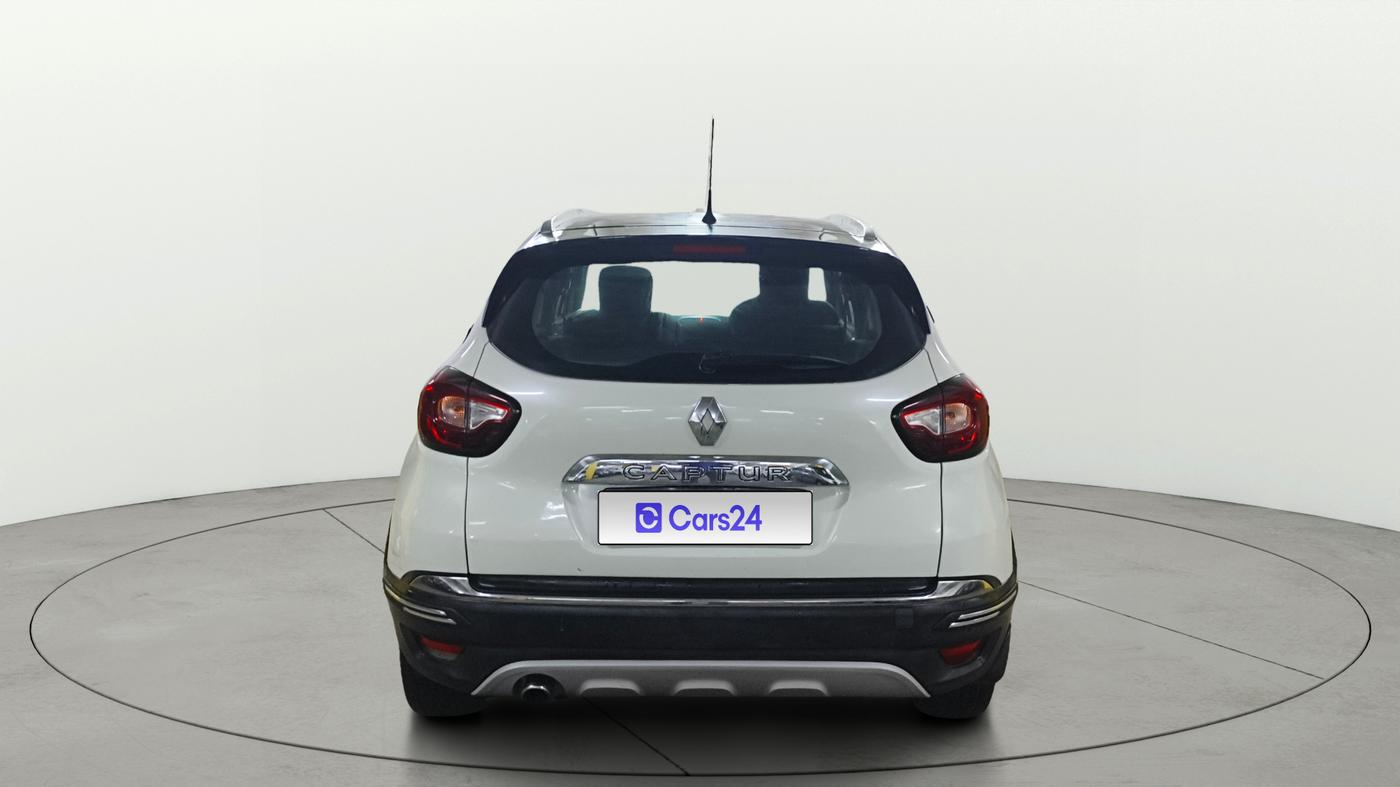 2018 Renault Captur RXT DIESEL DUAL TONE, Diesel, Manual, 92,525 km, Back/Rear