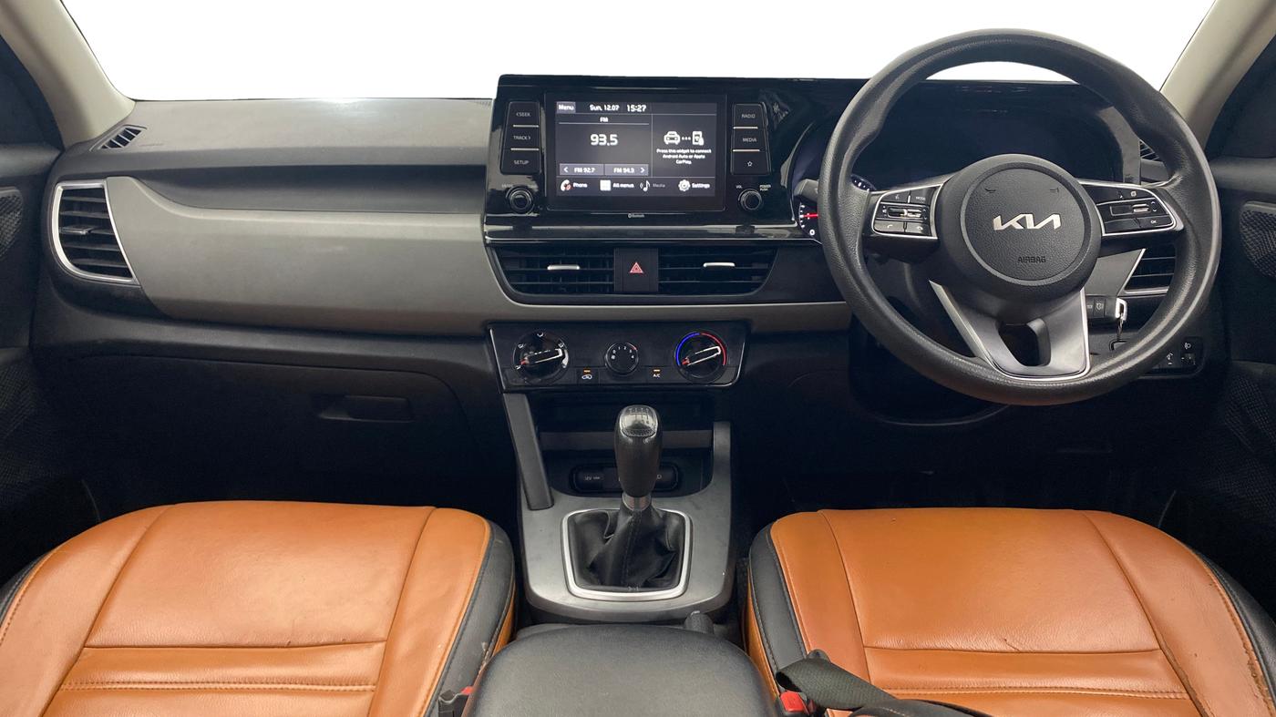 2021 KIA SELTOS HTK 1.5 PETROL, Petrol, Manual, 1,19,589 km, Dashboard