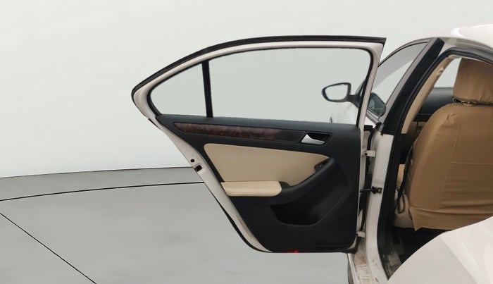 2014 Volkswagen Jetta COMFORTLINE TSI, Petrol, Manual, 1,11,587 km, LHS Rear Door