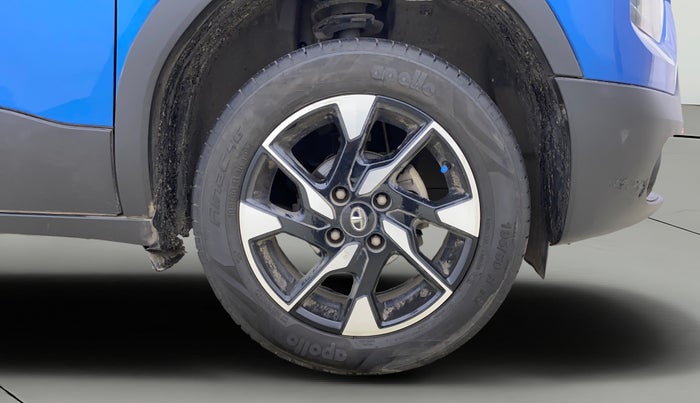 2022 Tata PUNCH CREATIVE AMT 1.2 RTN DUAL TONE, Petrol, Automatic, 37,122 km, Right Front Wheel