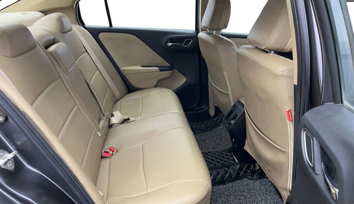 2019 Honda City 1.5L I-VTEC V MT, Petrol, Manual, 39,891 km, Right Side Rear Door Cabin