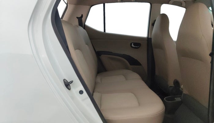 2013 Hyundai i10 MAGNA 1.1, Petrol, Manual, 62,707 km, Right Side Rear Door Cabin