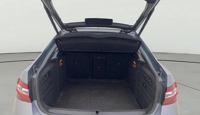 2016 Skoda Superb L&K 1.8 TSI AT, Petrol, Automatic, 52,309 km, Boot Open Zoomed View