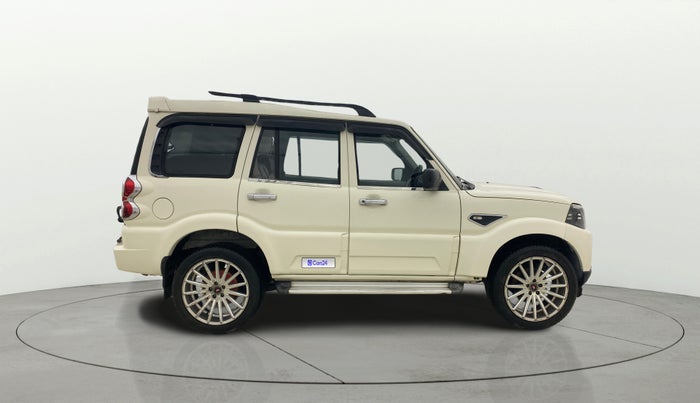 2021 Mahindra Scorpio S5, Diesel, Manual, 71,605 km, Right Side View