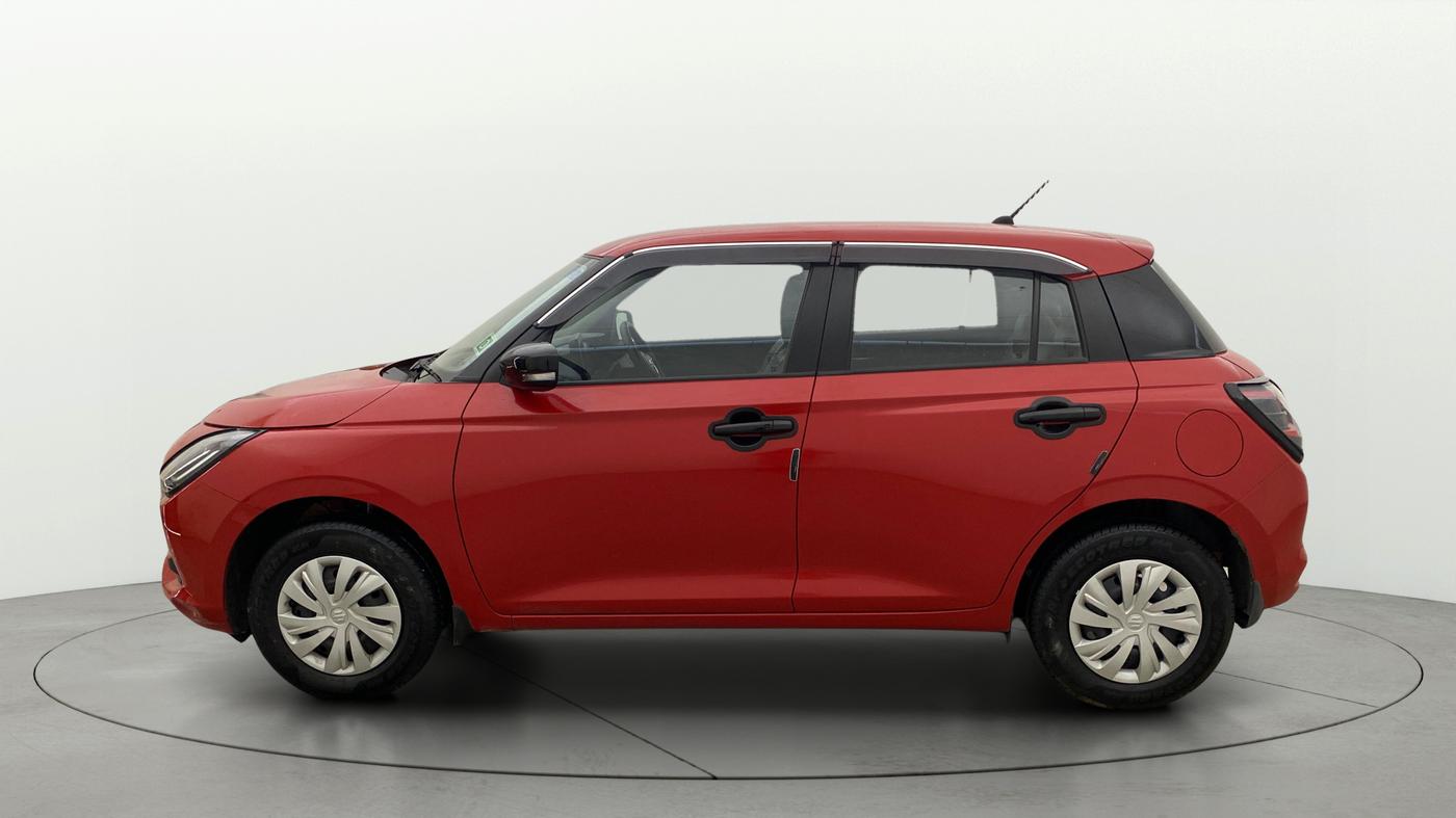 2025 Maruti Swift VXi (O) AMT, Petrol, Automatic, 2,472 km, Left Side